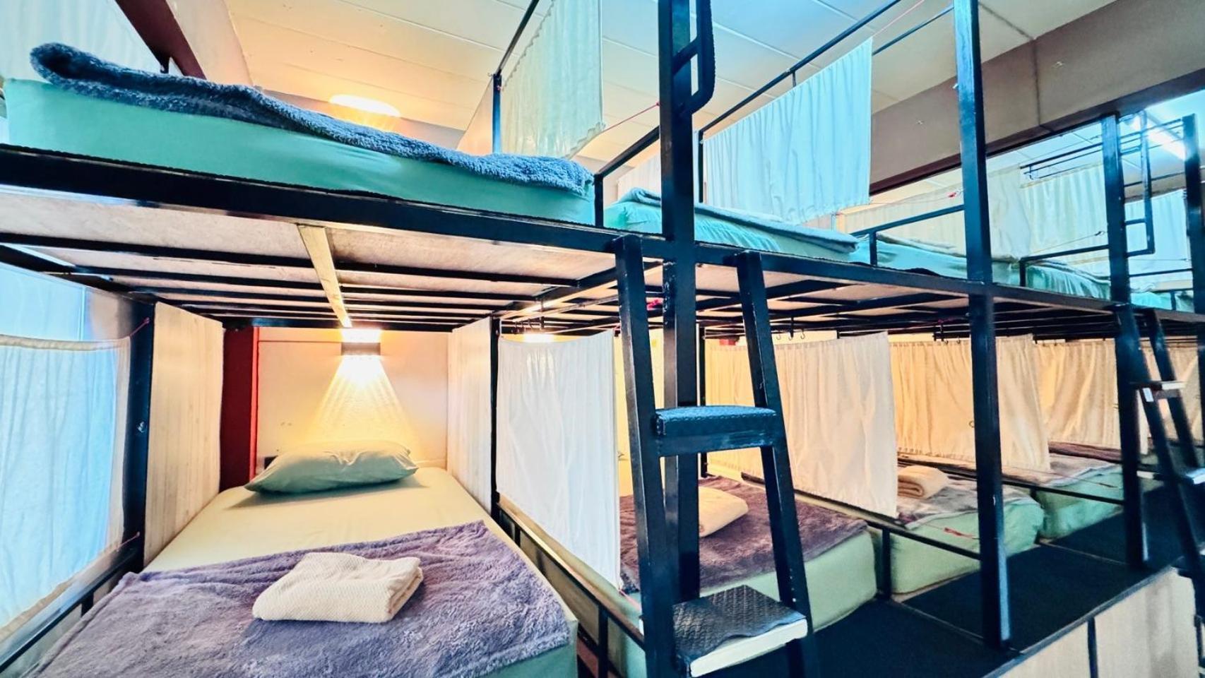 Stay At Moon Hostel Haad Rin Exteriör bild