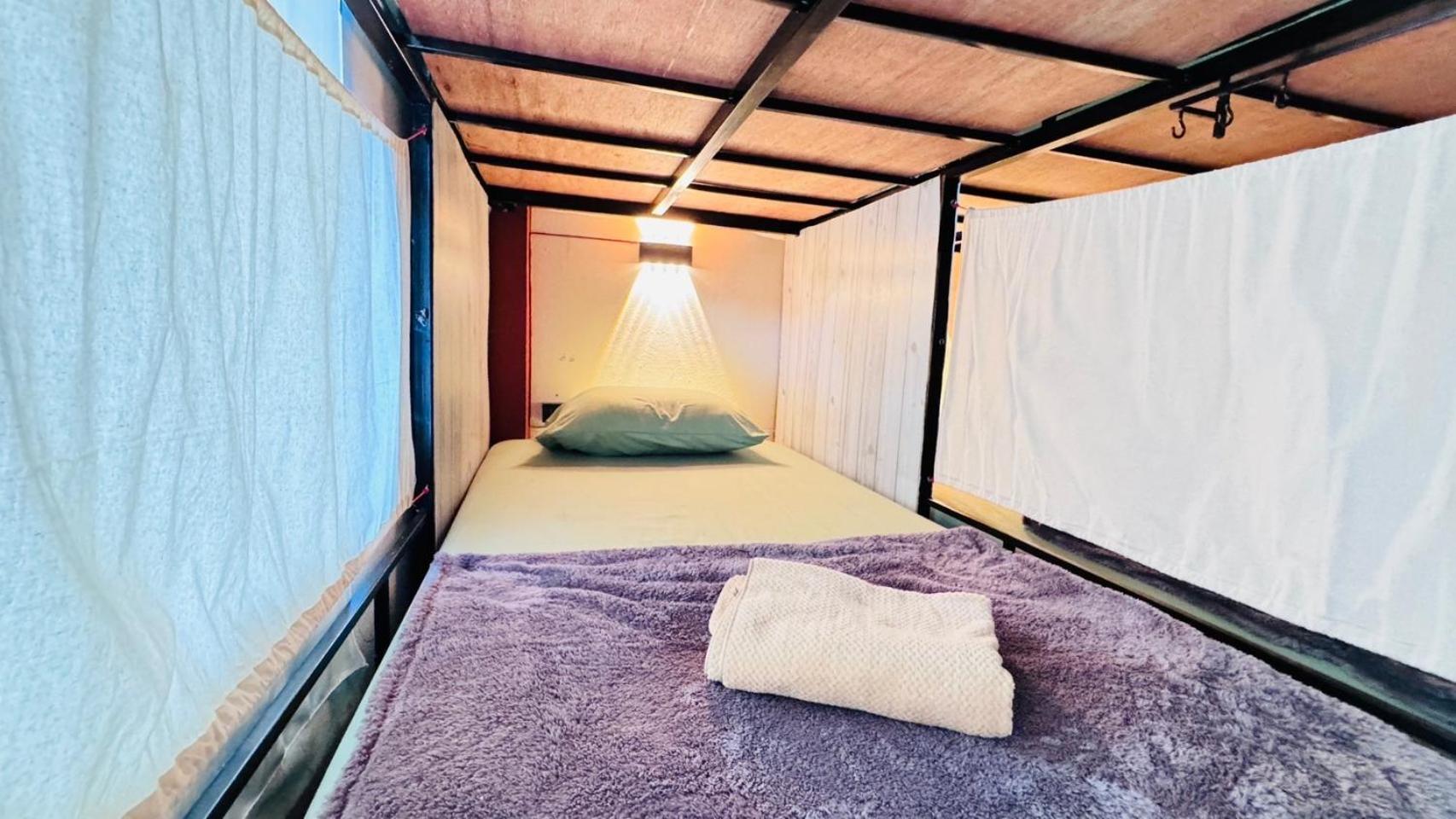 Stay At Moon Hostel Haad Rin Exteriör bild